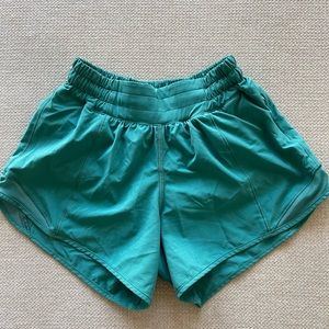 Lululemon Hotty Hot shorts